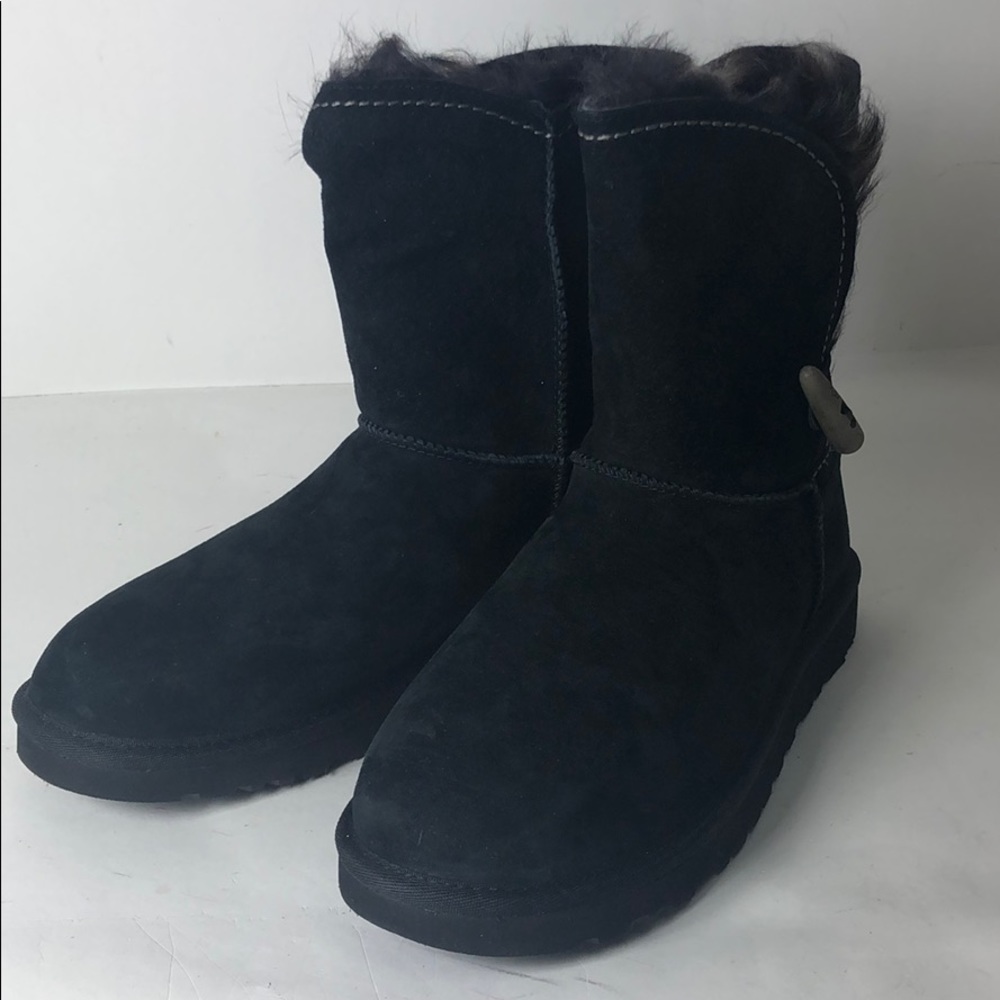 Ugg Boots Meadow Black Short Boots New 8